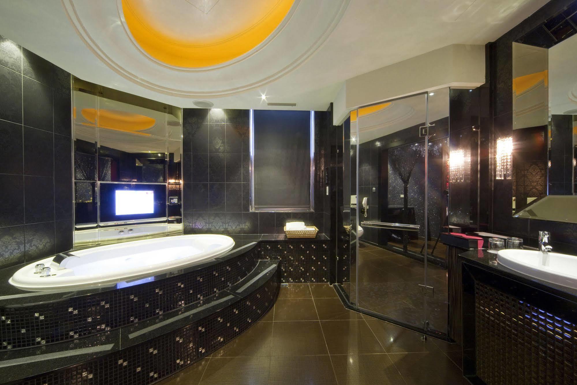 Wego Hotel - Linsen Taipei Dış mekan fotoğraf